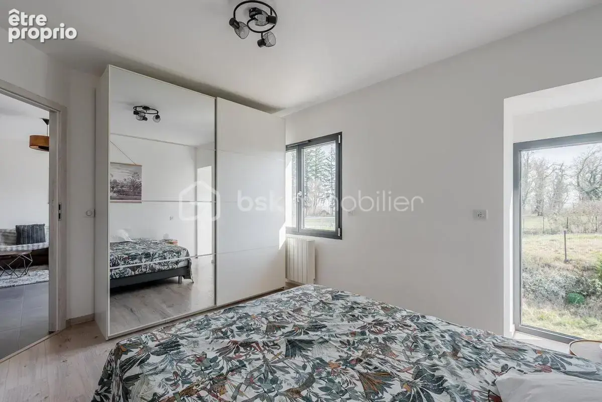 T4 spacieux, lumineux avec balcon, cave et place de parking - photo 17