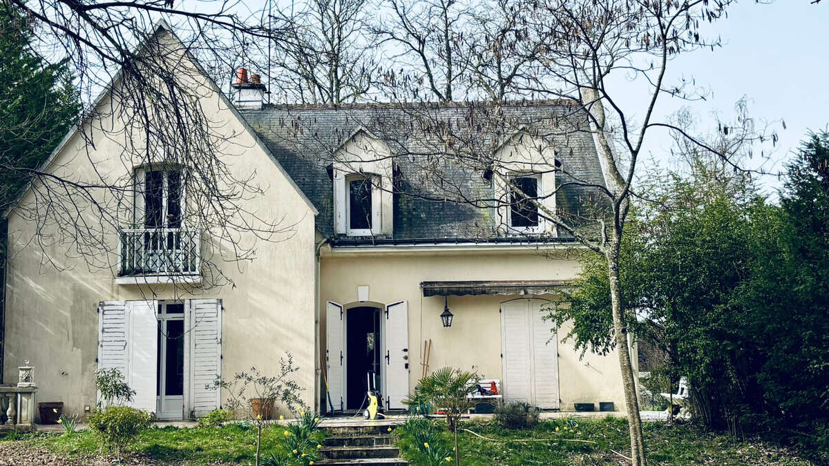 Maison à MONTBAZON