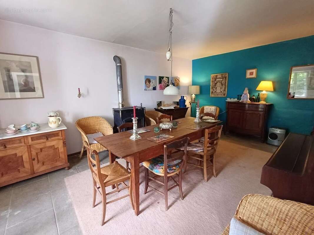 À vendre en Creuse, une belle maison, un gîte et  2660 m² - photo 8