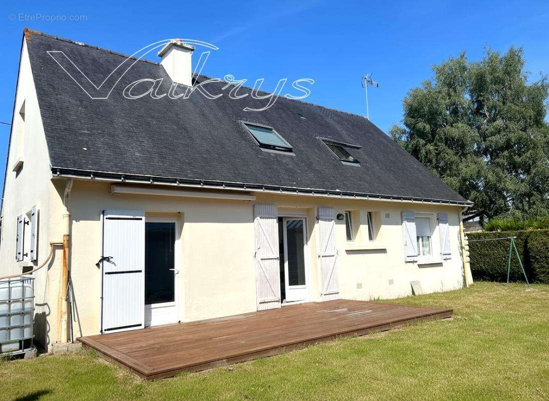 Maison proche mer et commodités à pied -7P-1000m2 zone U - photo 3