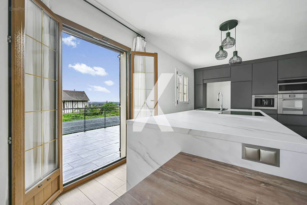 Maison à SAINT-LEU-LA-FORET