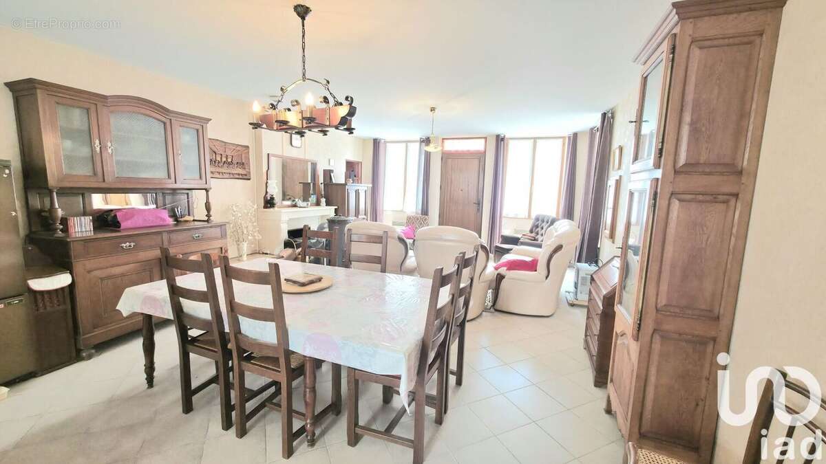 Photo 3 - Maison à ARC-EN-BARROIS