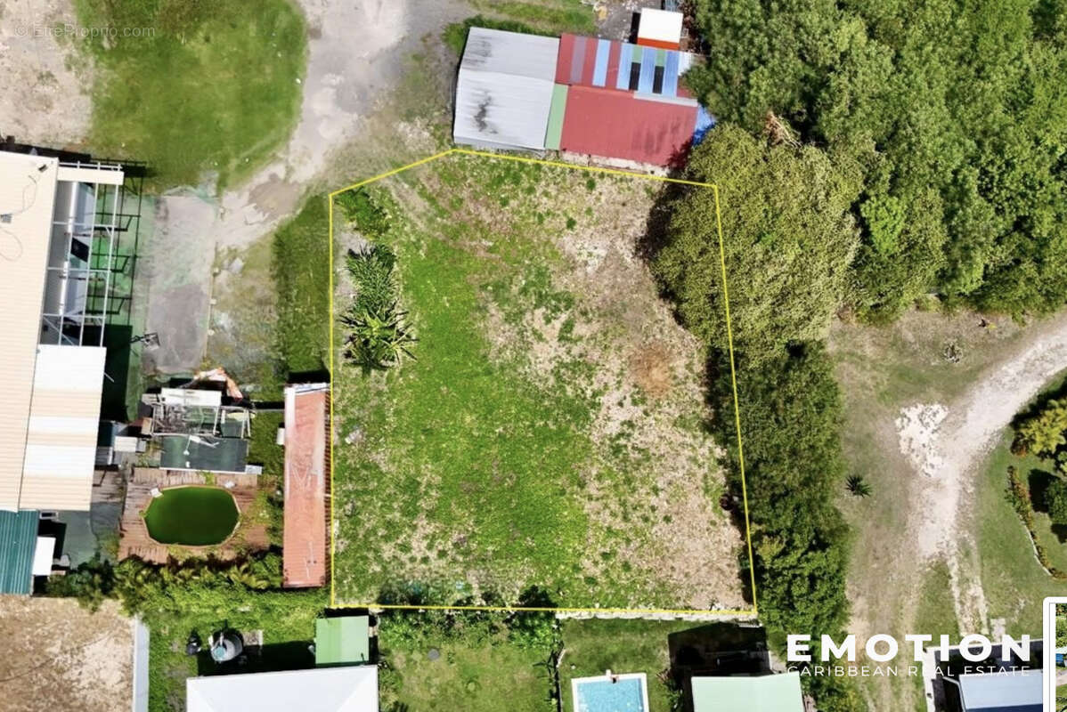 Terrain à SAINT-FRANCOIS