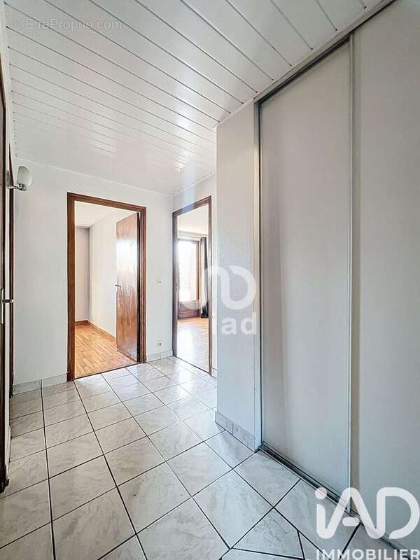 Appartement 62 m² à Meythet  - photo 9