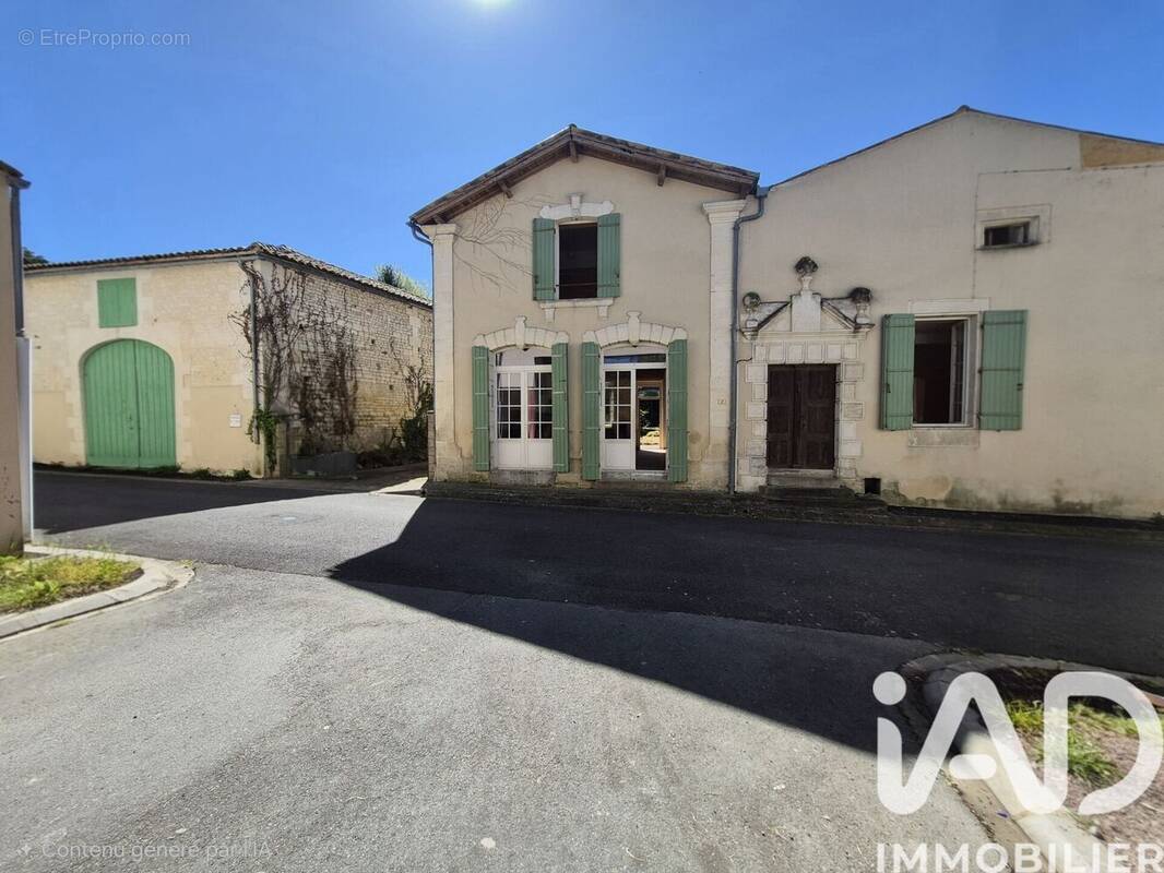 Photo 1 - Maison à OZILLAC