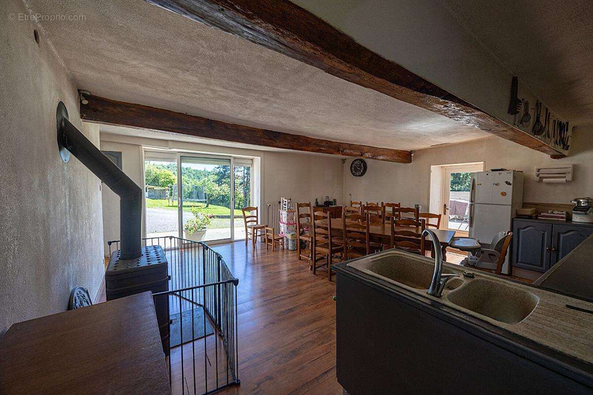 Maison à VIOLAY