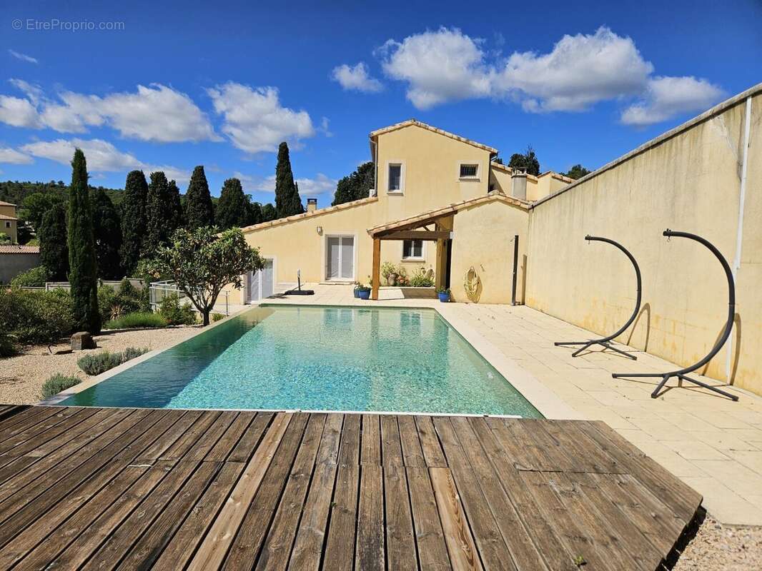 Maison à PERET