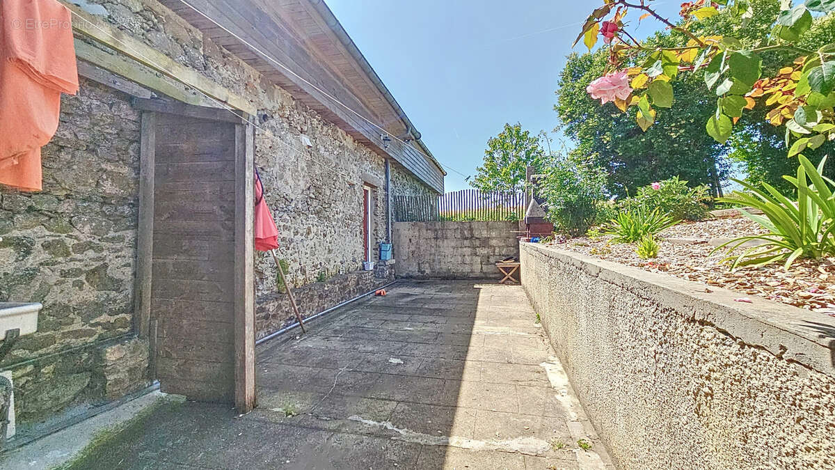 Maison à GOUVILLE-SUR-MER