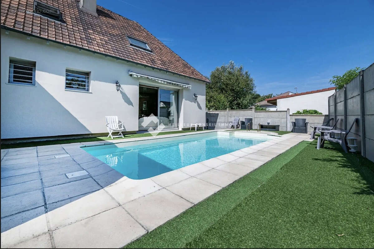 Maison 192 m² à Chilly-Mazarin  - photo 3