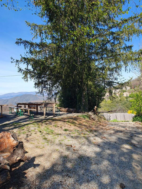 Maison à SAINT-ROMAN-DE-CODIERES