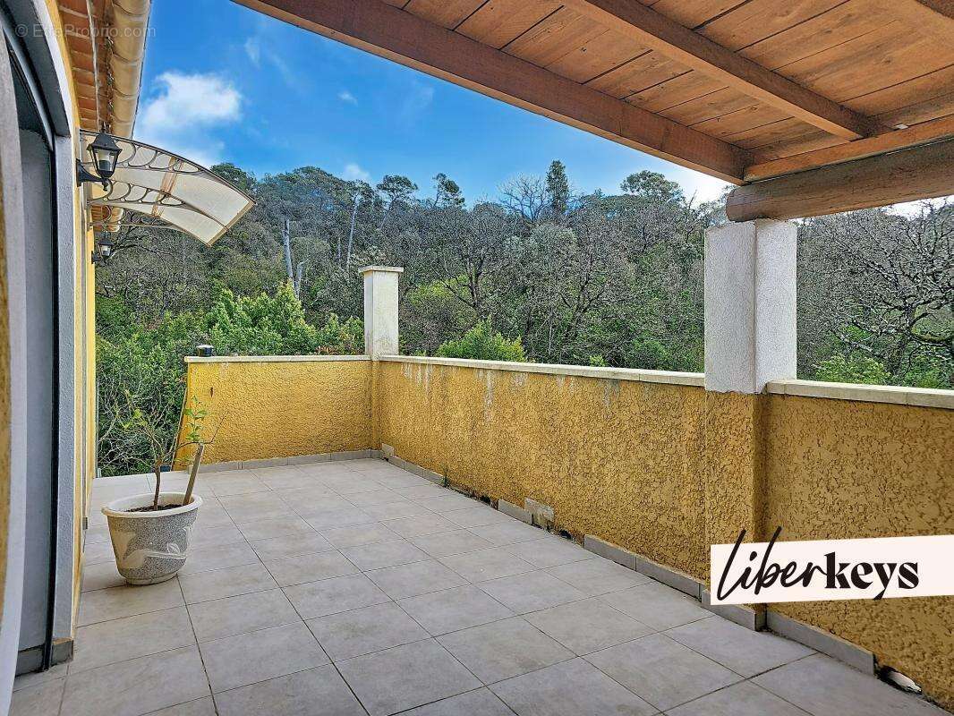 Maison à SAINT-MARTIN-DE-VALGALGUES