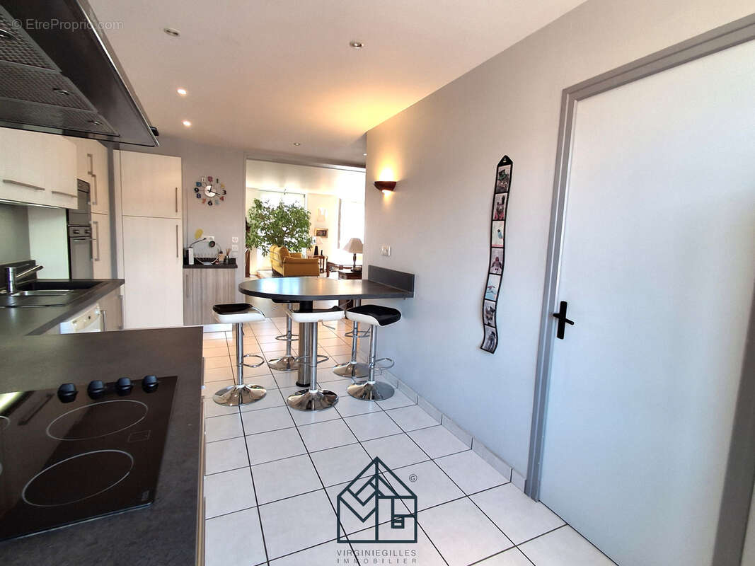 Appartement à SAINT-ETIENNE