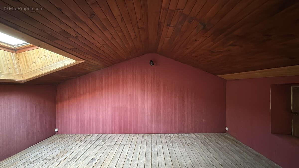 Maison à LACHAPELLE-SOUS-AUBENAS