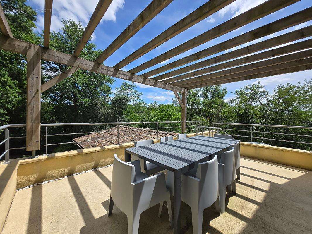 Villa moderne et confortable avec piscine, en bordure d'un golf - photo 6