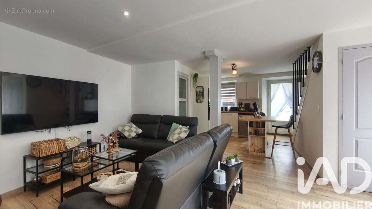 Maison 111 m² à Retournac  - photo 4