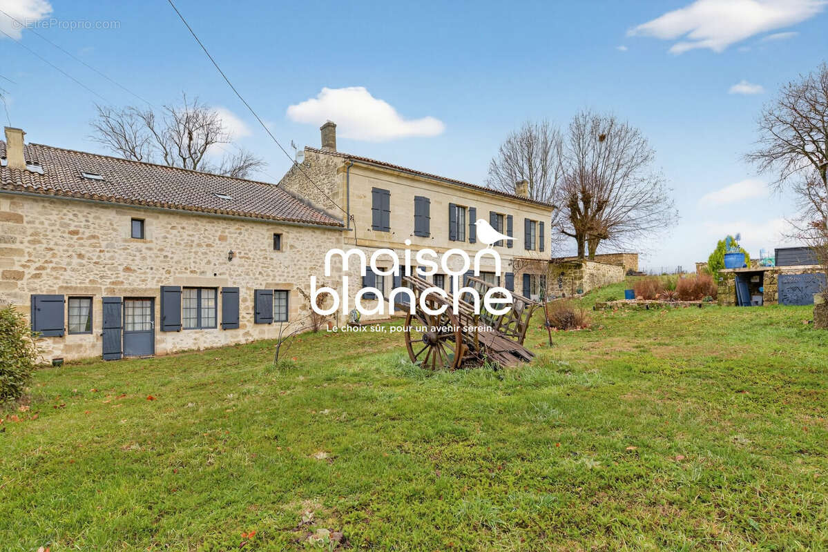 Maison à SAINT-EMILION