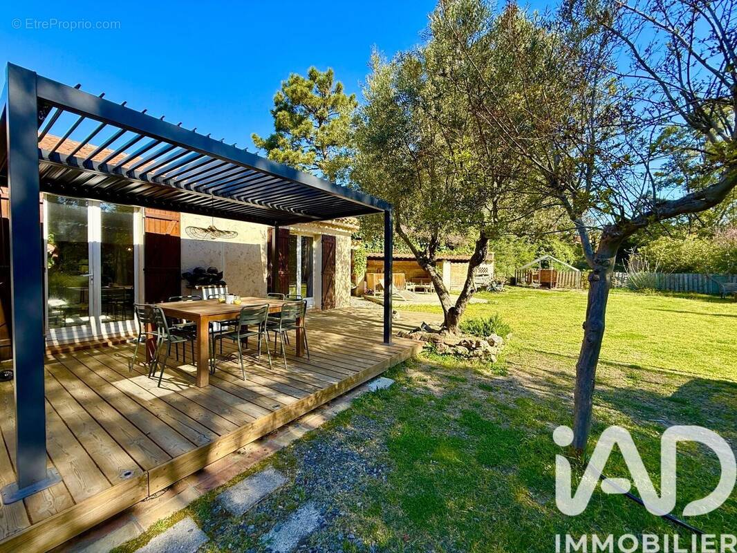 Photo 1 - Maison à LA MOLE