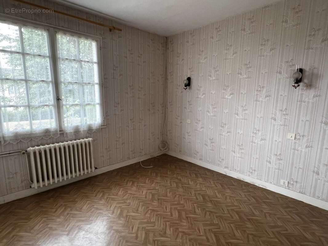 Maison à BELLAC