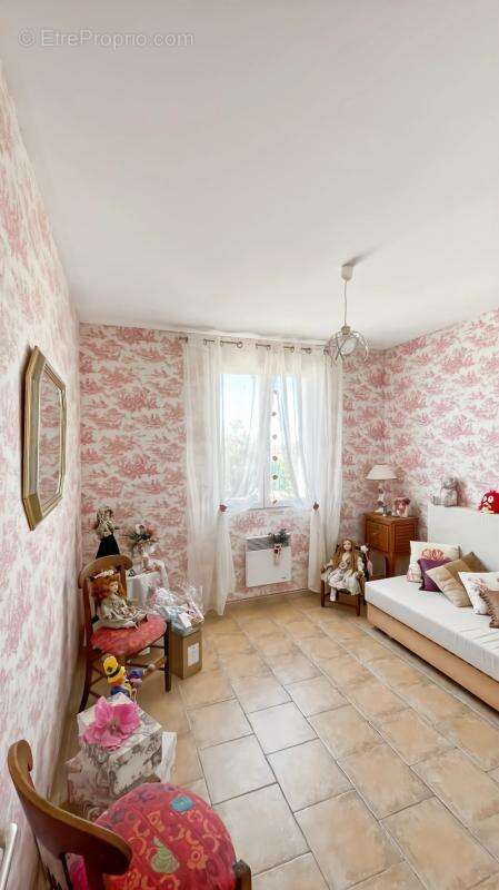 Maison à TAVERNES