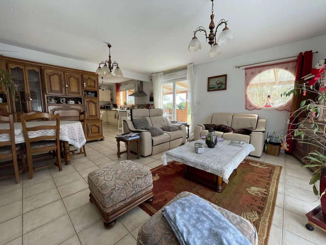 Maison à PLOUGUERNEAU