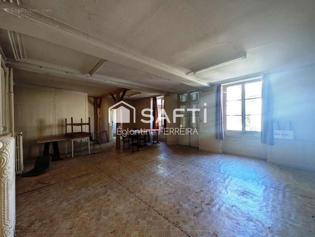 Maison 400 m² à Gracay  - photo 6