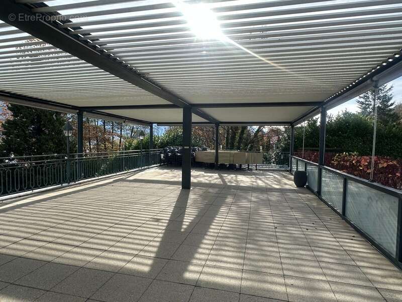 Commerce à AIGUEBELETTE-LE-LAC