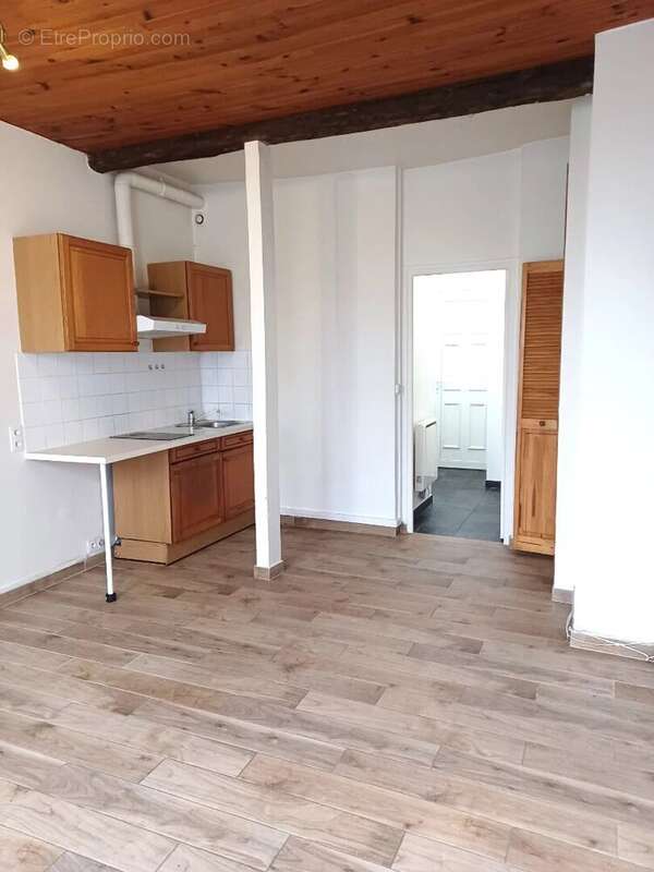 Appartement à PARIS-14E