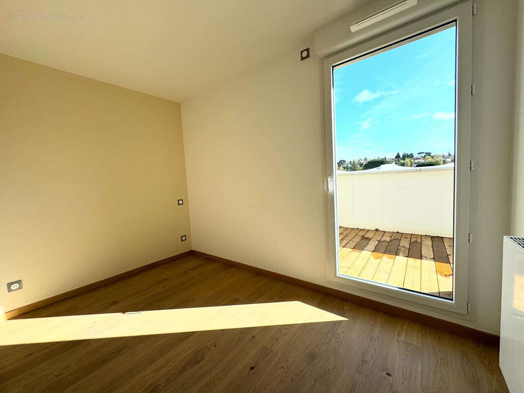 Appartement Toulouse 4 pièce de 81m² + 52m² de Terrasse + Parking sous-sol + Cave ! JOLIMONT - photo 5