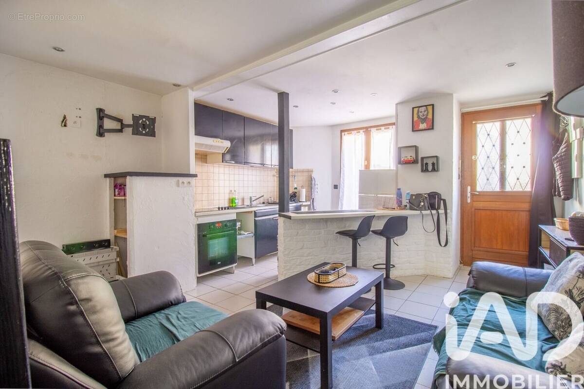 Photo 1 - Appartement à ISSOU