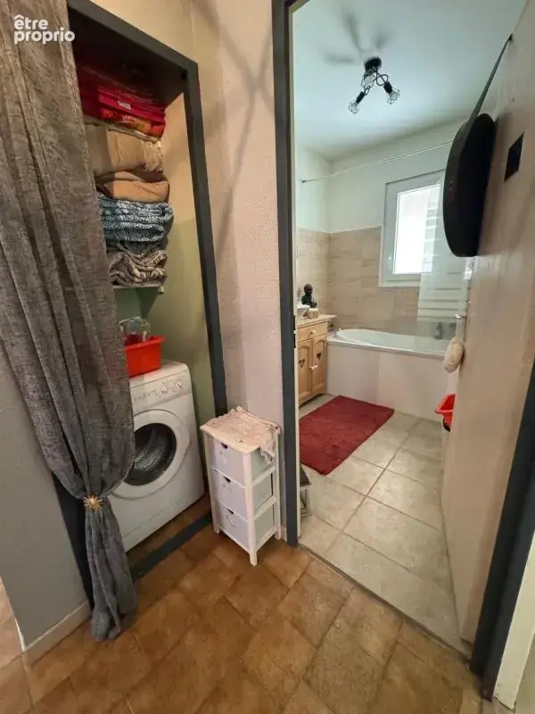 Vente Maison de Plain-Pied T5-4 avec Piscine et Garages – Peyruis (04) - photo 22