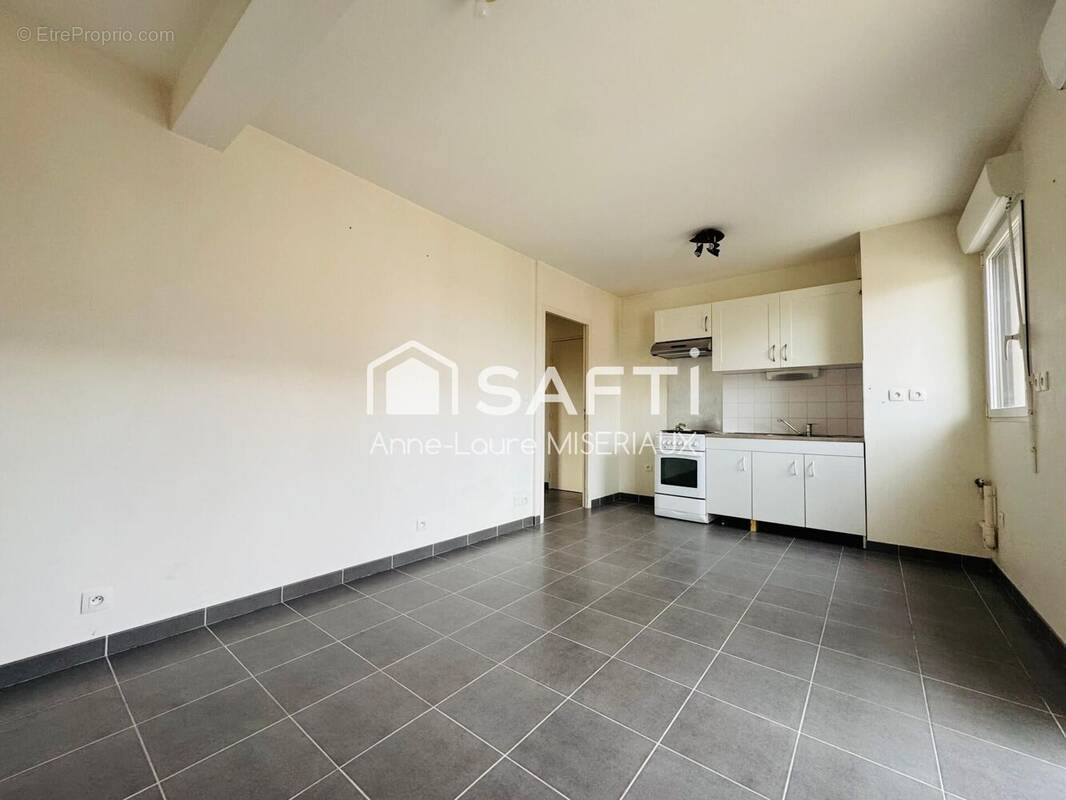 Photo 1 - Appartement à NOYAL-CHATILLON-SUR-SEICHE