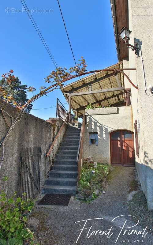 Maison à SEYSSEL