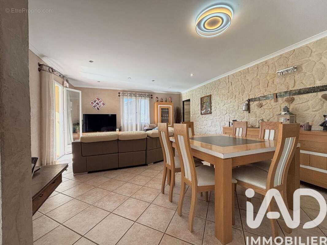 Photo 5 - Maison à SAINT-CHAMAS