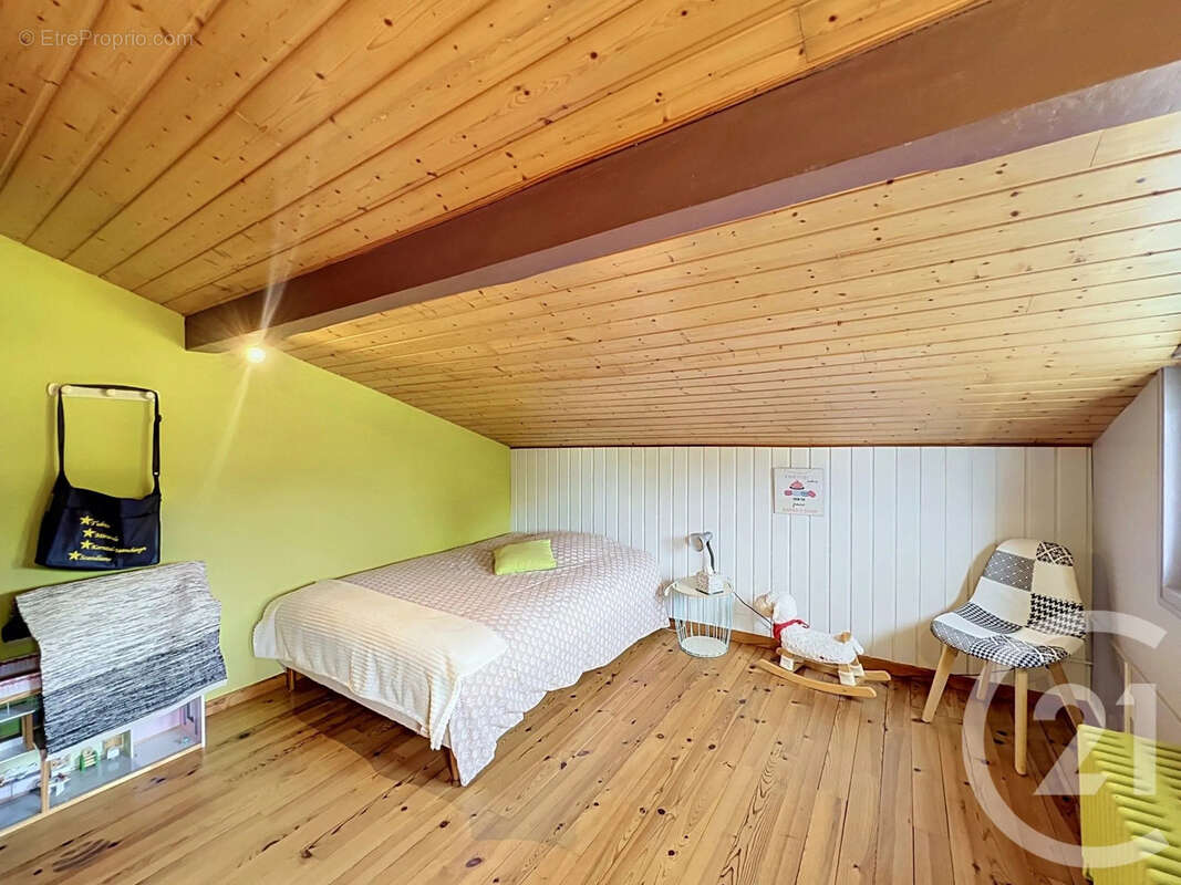 Maison 267 m² à Mirande  - photo 19
