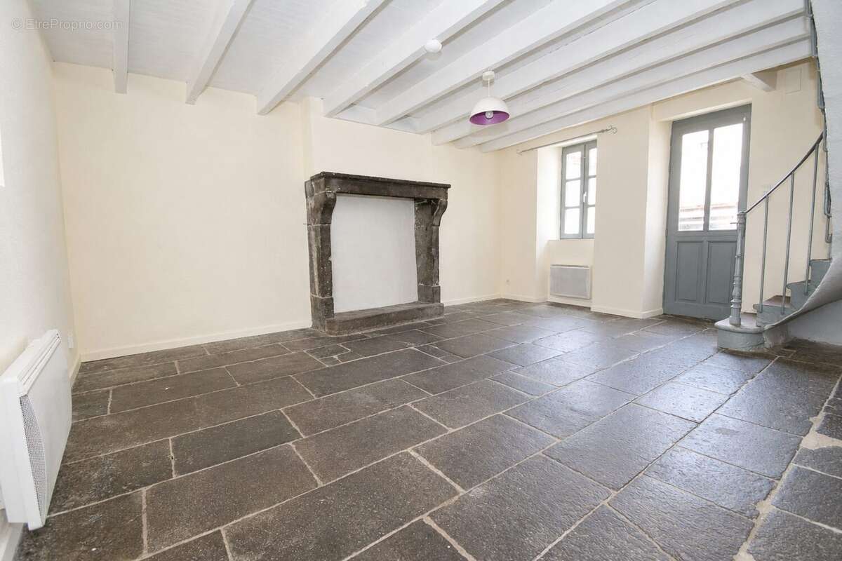 Maison 81 m² à Volvic  - photo 2