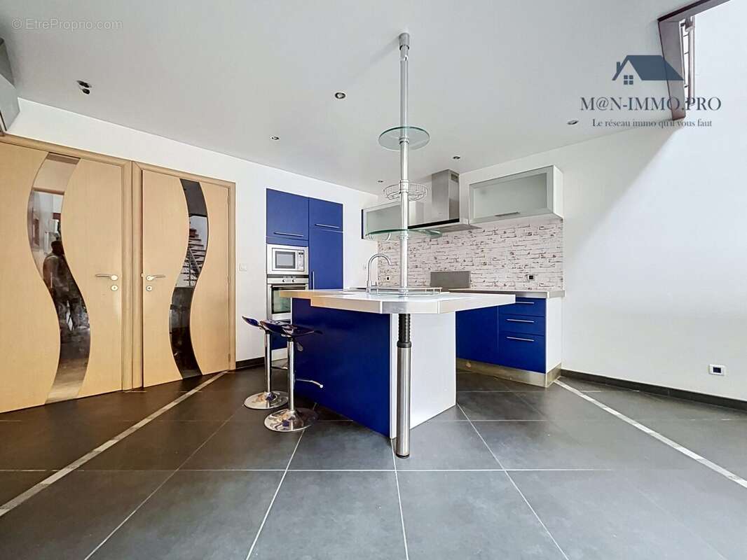 Maison 263 m² à Armentieres  - photo 2