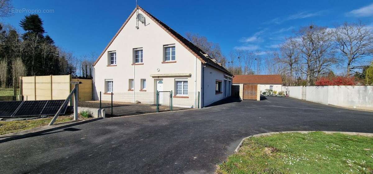 Maison à NOYERS-SUR-CHER