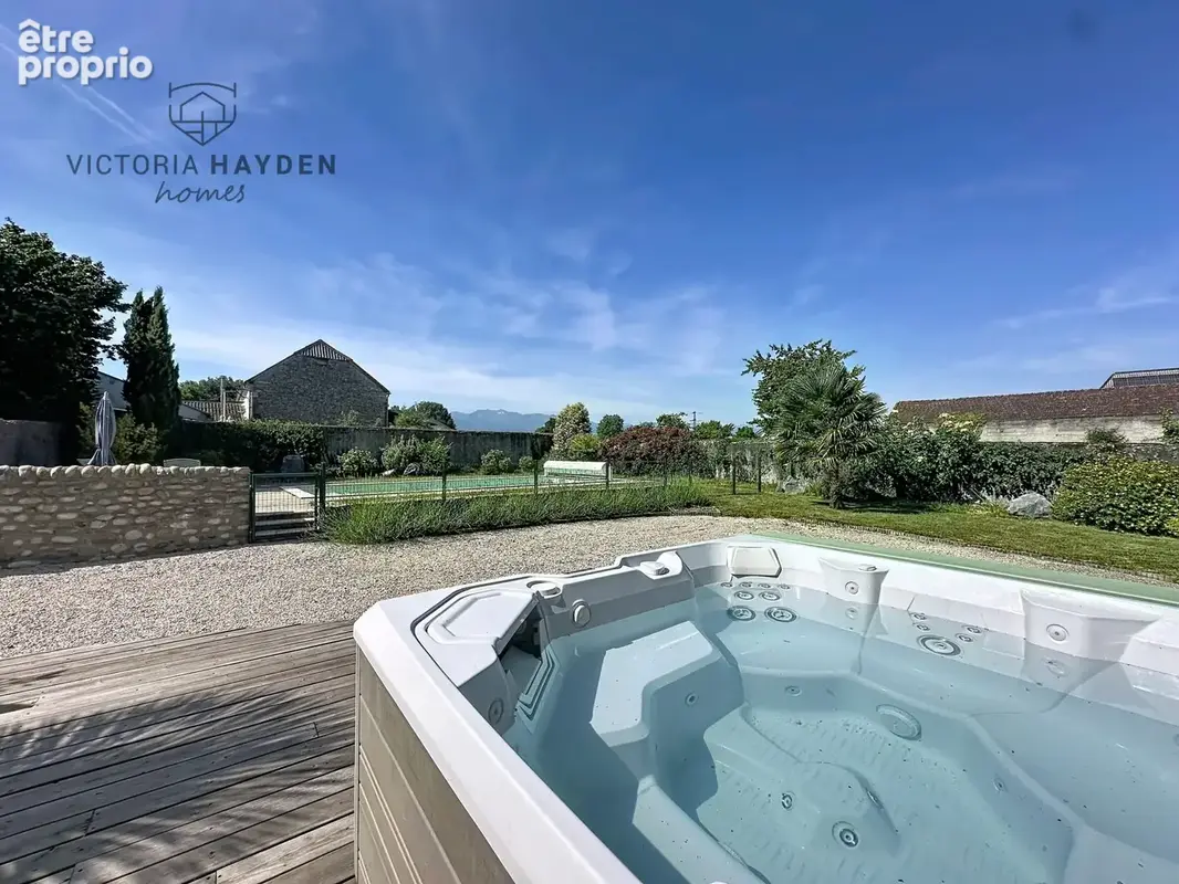 Maison 8 pièces 221 m² à vendre à Nay (64800) - photo 5