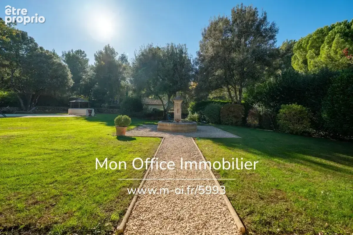 Référence : 5993-VCL - Superbe propriété avec piscine - Parc paysager - Pays d'Aix en Provence - photo 35