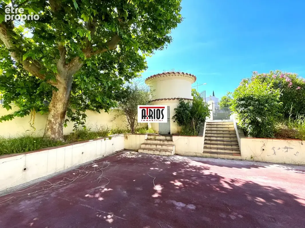 Commerce 1 000 m² à vendre à Toulon (83100) - photo 4