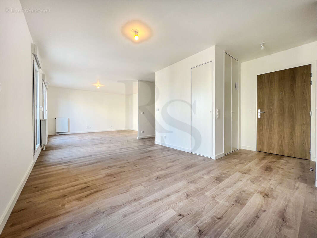 Appartement à COURSEULLES-SUR-MER