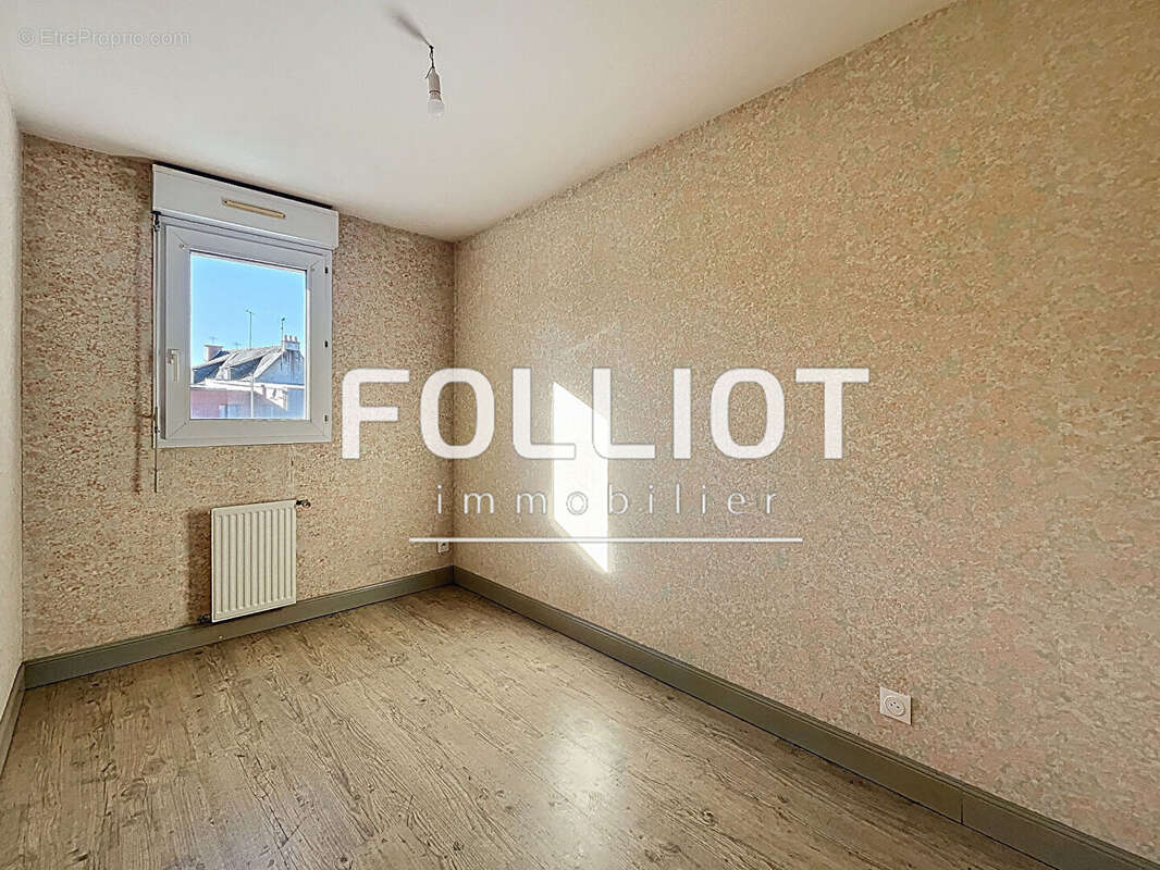 Appartement à FOUGERES