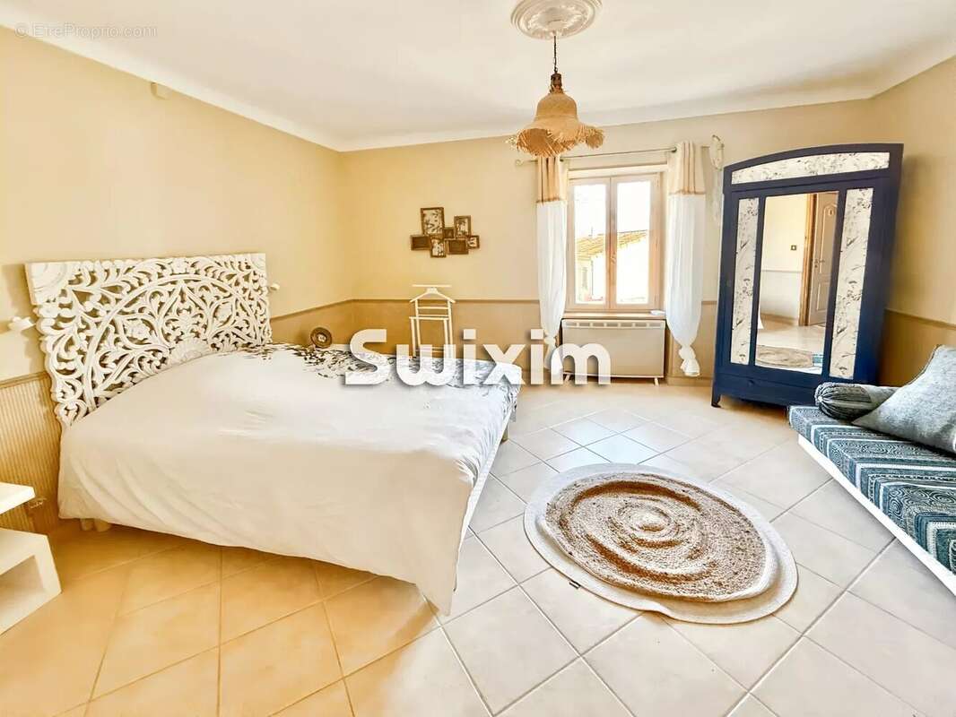 Maison à SAINT-MARCEL-LES-SAUZET