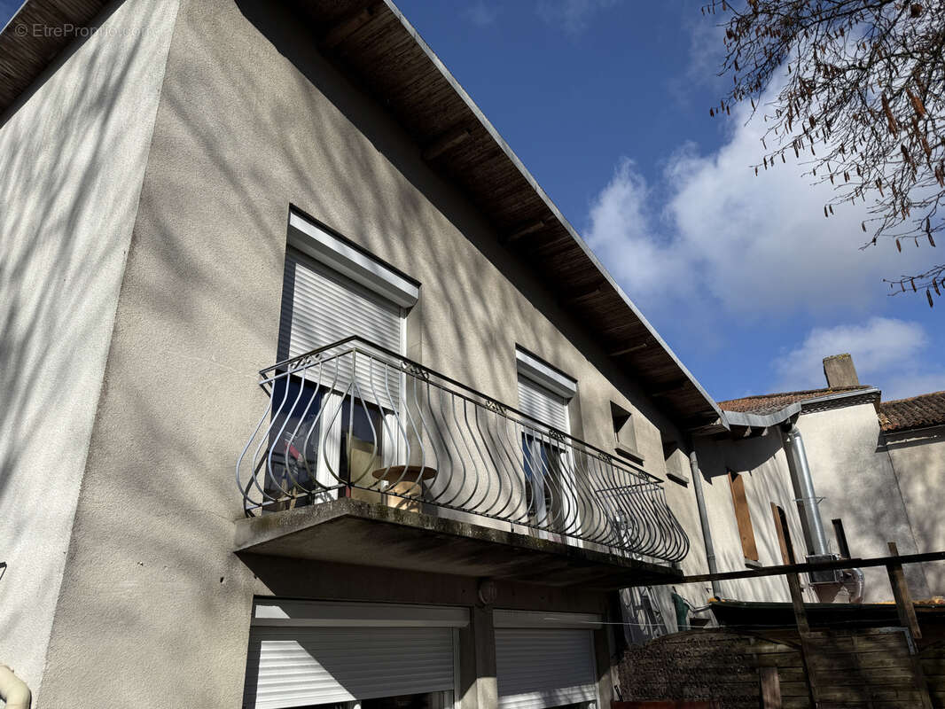 Appartement à SAINT-JULIEN-L'ARS