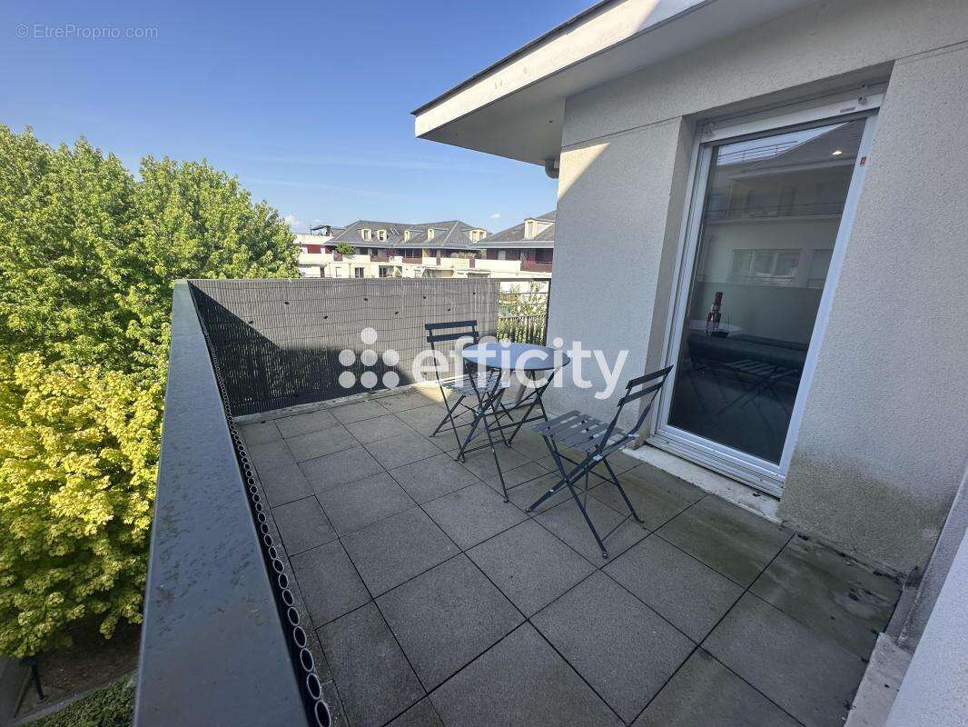 Appartement à CARRIERES-SOUS-POISSY