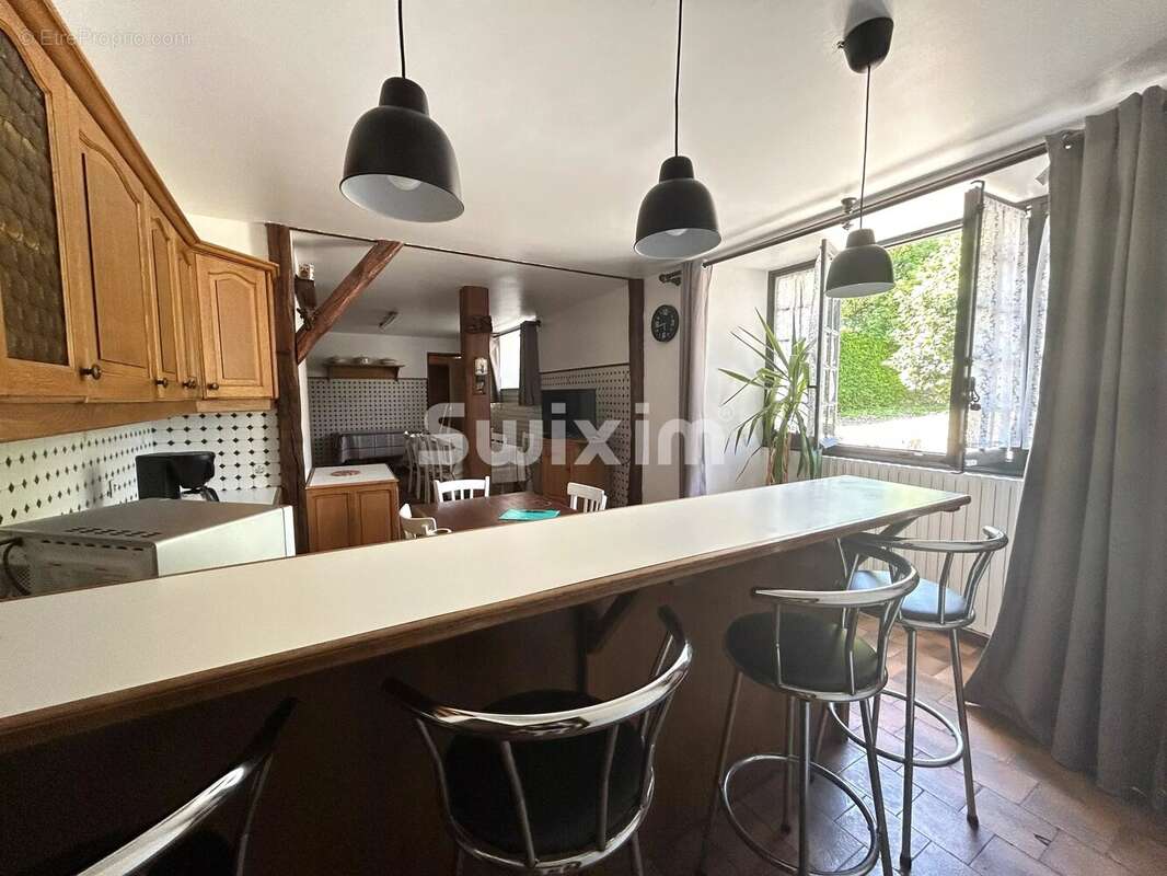 Maison à JOUX-LA-VILLE