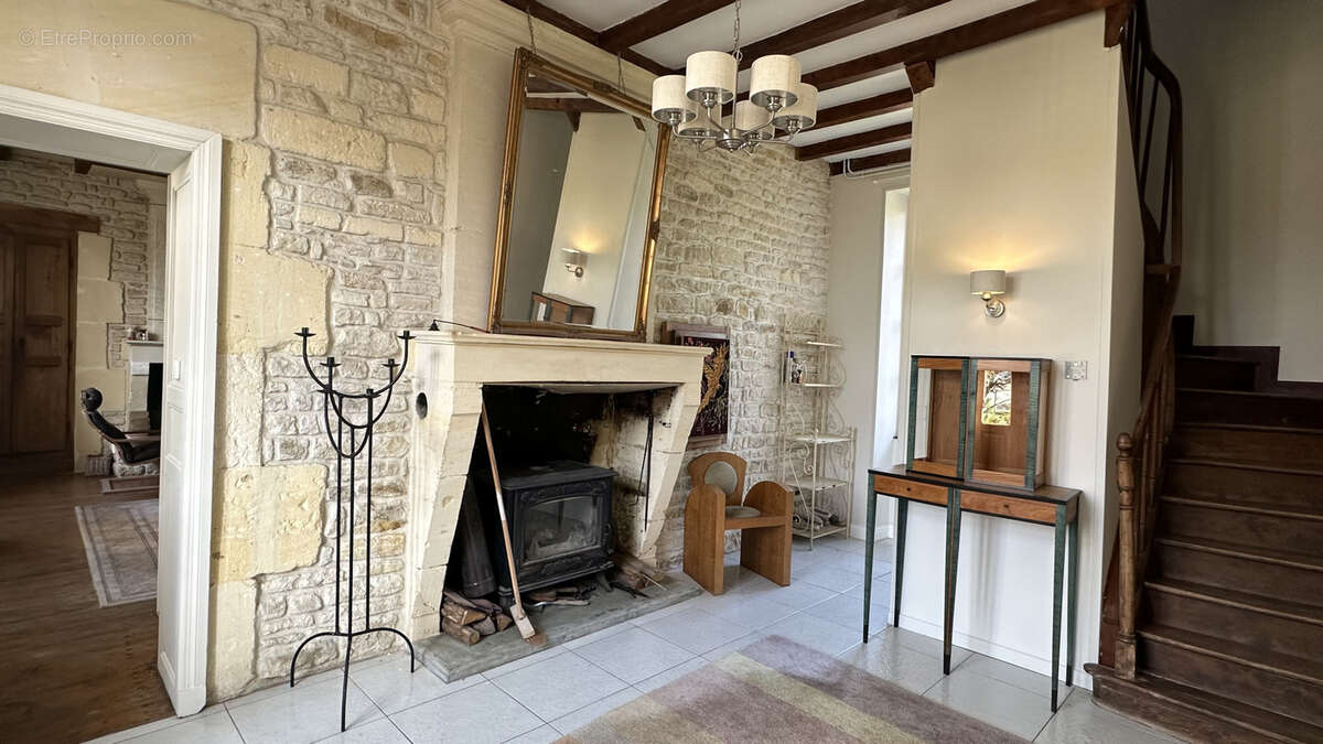 Maison à AUTHON-EBEON