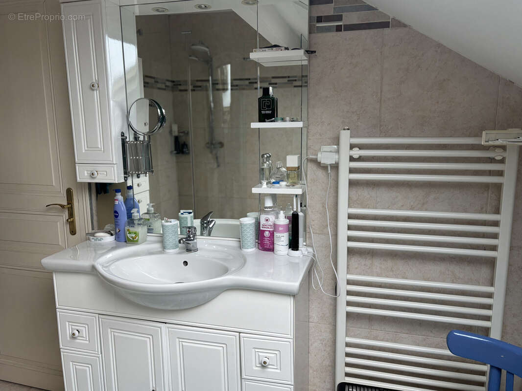 Maison à SAINT-PRIEST-LA-MARCHE