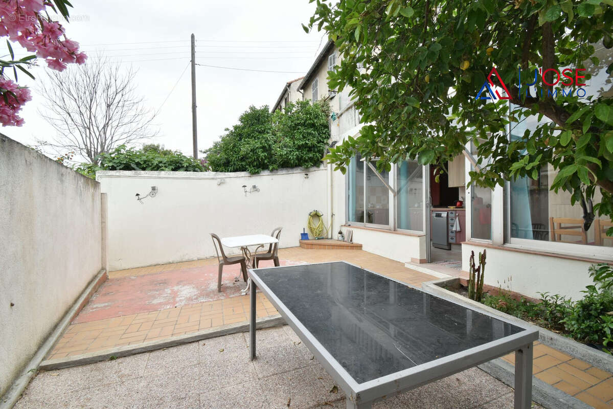 Appartement à MARSEILLE-7E