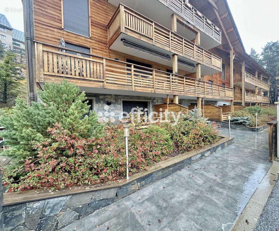 Appartement à SAINT-ETIENNE-DE-TINEE